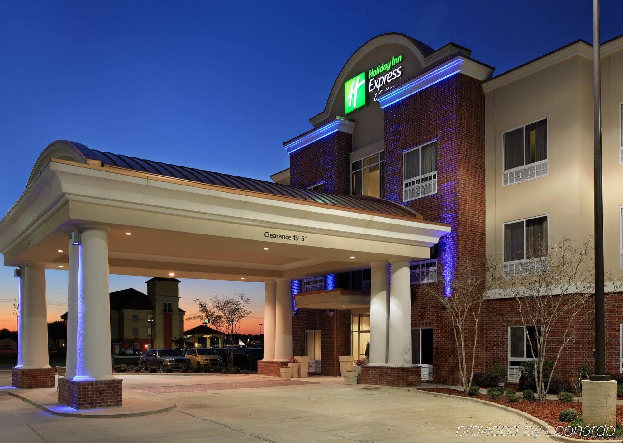 Holiday Inn Express Hotel & Suites Canton By Ihg Exterior foto